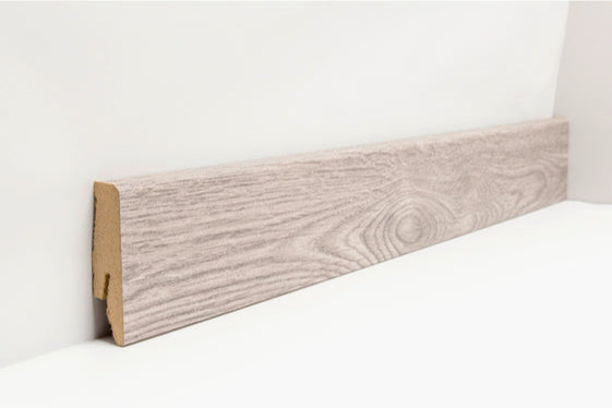 Joka Sockelleiste 18x58 mm foliert (FO) Profil #660 mit Nut für Clip FO8860 FO EI127 - foliert * 660