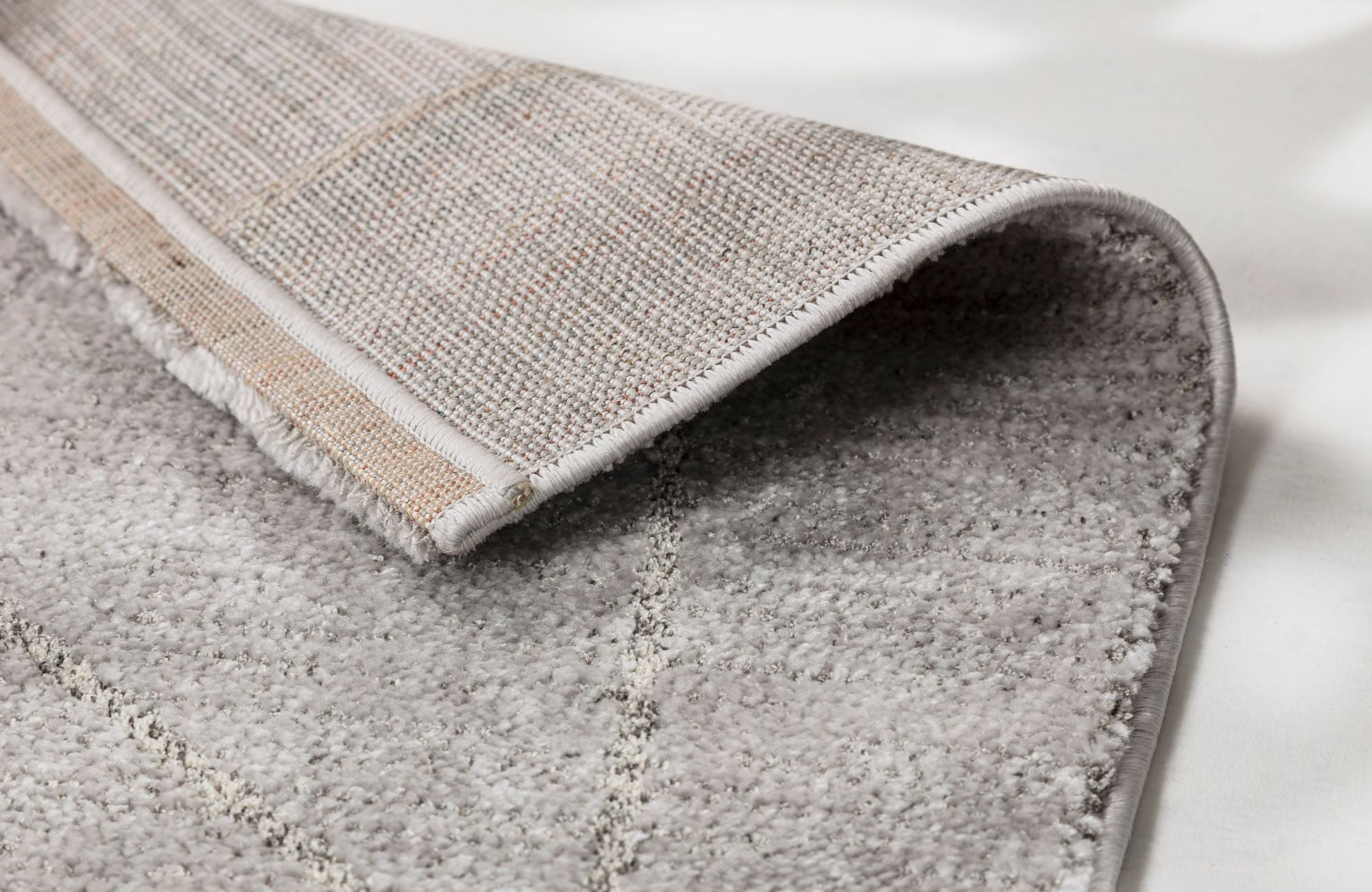 Astra Maglie Teppich Streifen Grau Rücken