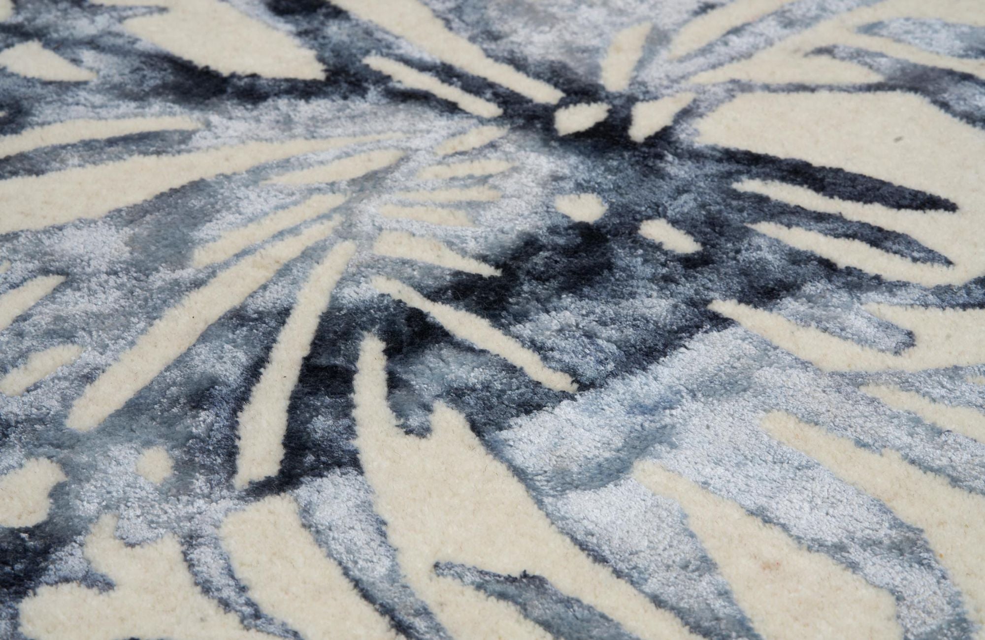 Carpet Decor Botanica Teppich Blau