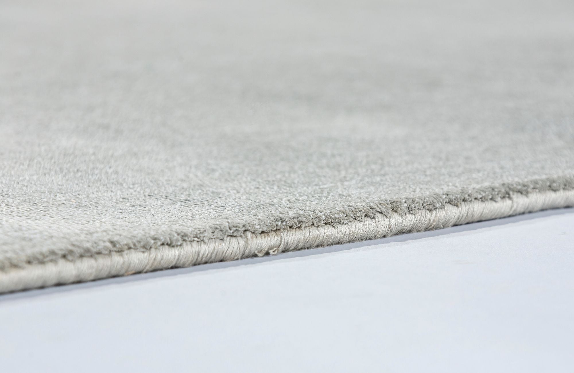 Schöner Wohnen Aura 6017 Webteppich Silber