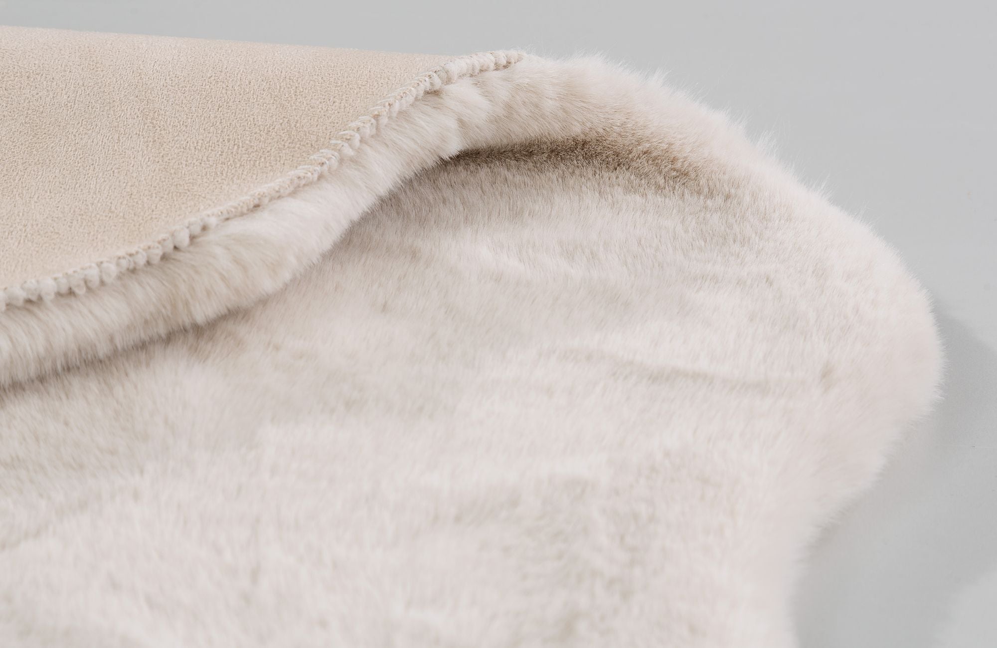 Schöner Wohnen Tender Shape 6281 Kunstfellteppich Creme